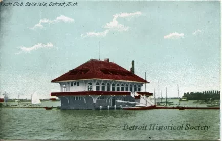 Postcard - Yacht Club, Belle Isle, Detroit, Mich.