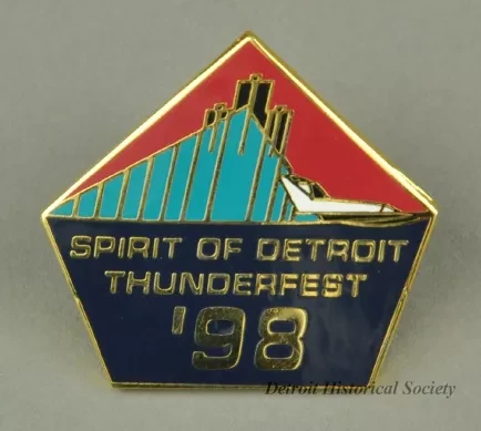 Medal, Pin