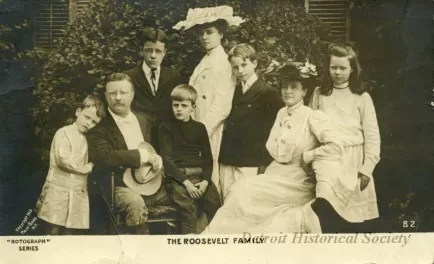 Postcard, Picture