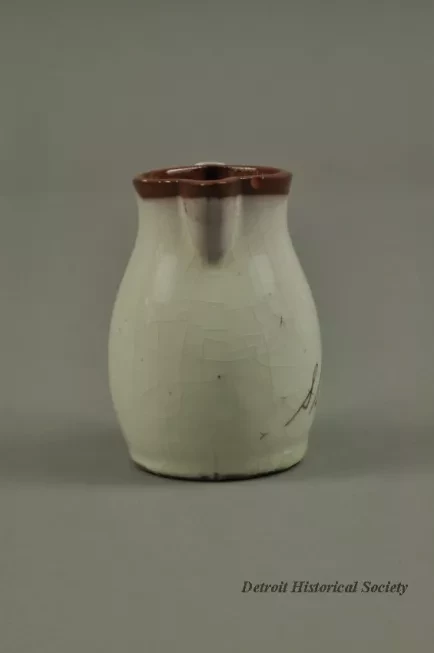 Pitcher, Cream
