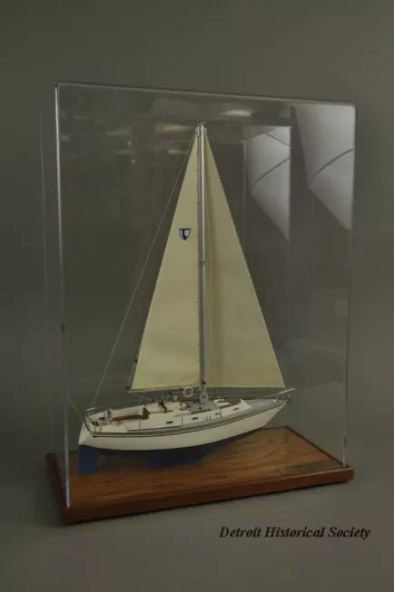 Model - Tartan - 37