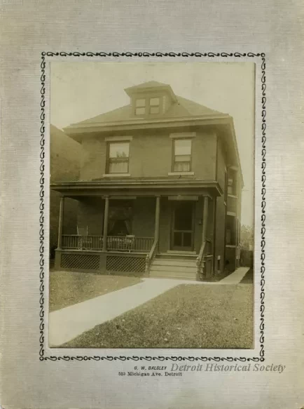 Photograph, Cabinet
