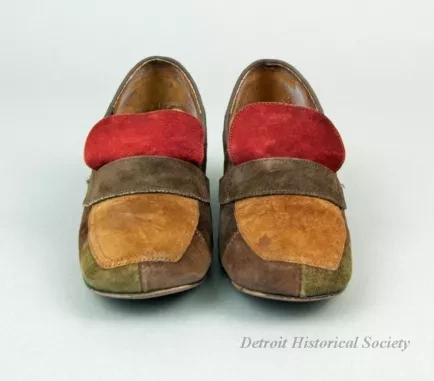 Shoe