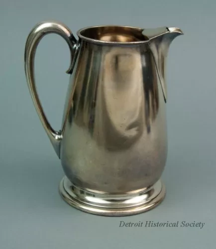 Pitcher, Water