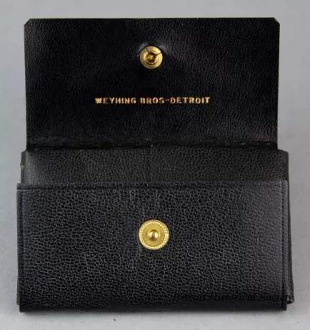 Holder, Key