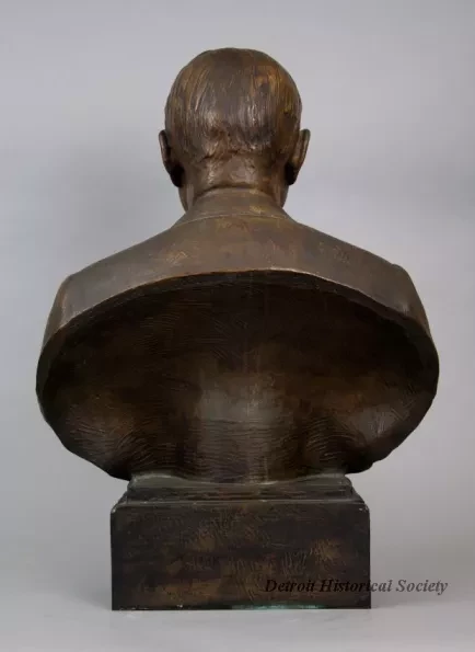 Bust