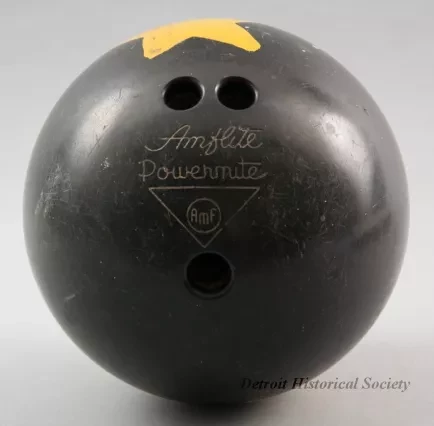 Ball, Bowling