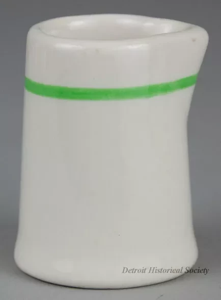 Pitcher, Cream