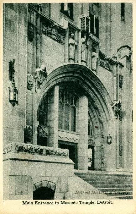 Postcard - Main Entrance to Masonic Temple, Detroit