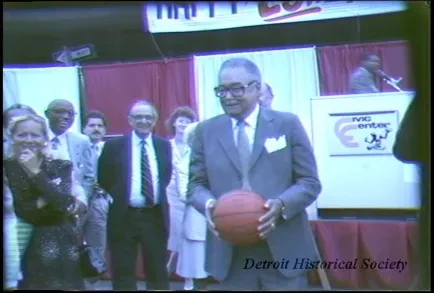 U-Matic - Cobo Hall Expansion, 08/19/1985
Cobo Hall's 25th Anniversary
Balloon Release
Mayor's Speech
McDonald's Sports Promotional Speech