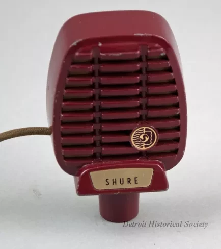 Microphone