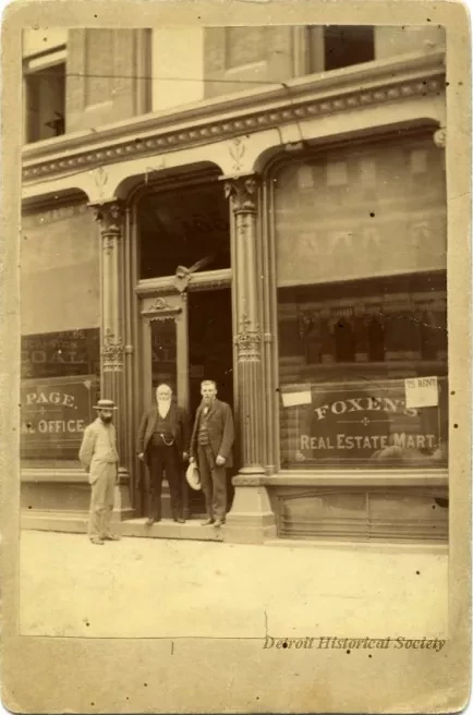 Photograph, Cabinet