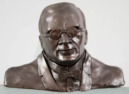 Bust