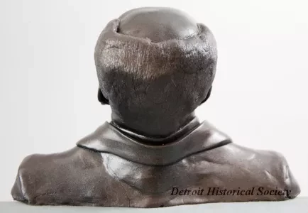 Bust