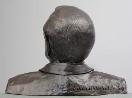 Bust