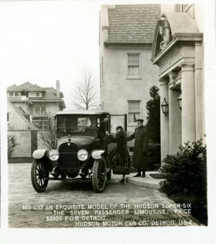 Stereograph - An Exquisite Model Of The Hudson Super-Six - The Seven Passenger Limousine; Price $2925 FOB Detroit, Hudson Motor Car Co, Detroit, USA