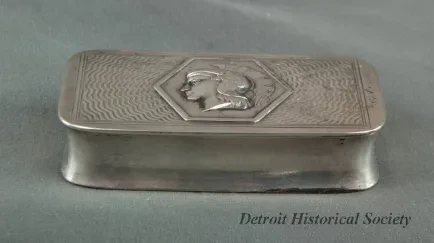 Snuffbox