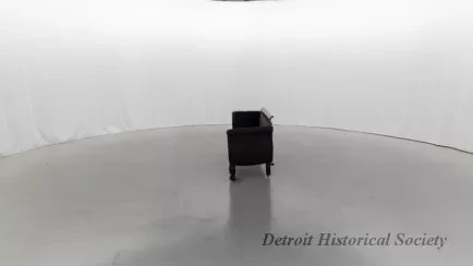 Sofa - Dhs_1940_017_004a_arceye_spin_014