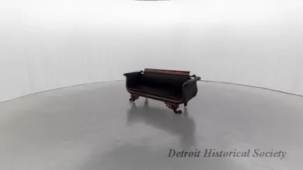 Sofa - Dhs_1940_017_004a_arceye_spin_021