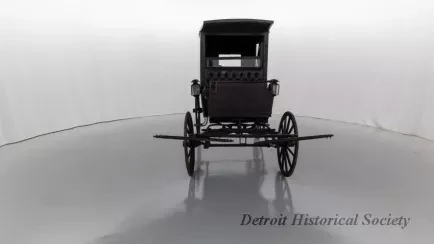 Carriage - 1890's Enclosed Rockaway Carriage - Dhs_1948_145_028_arceye_spin_01_039