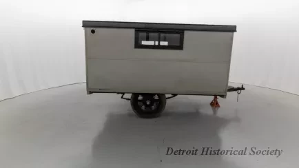 Trailer, Camping - 1929 Covered Wagon Trailer Co. camper