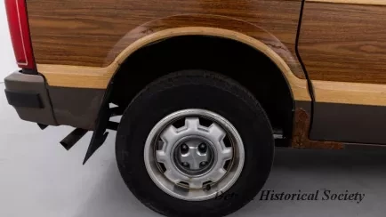 Automobile