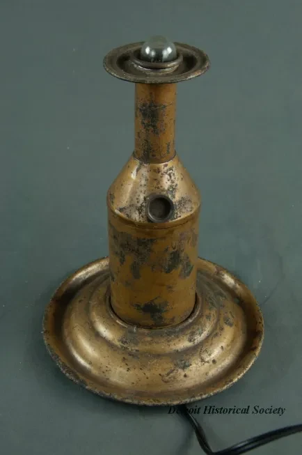 Lamp, Oil