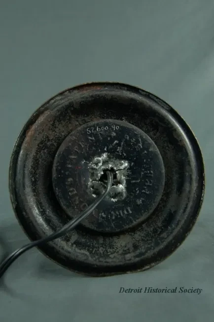 Lamp, Oil