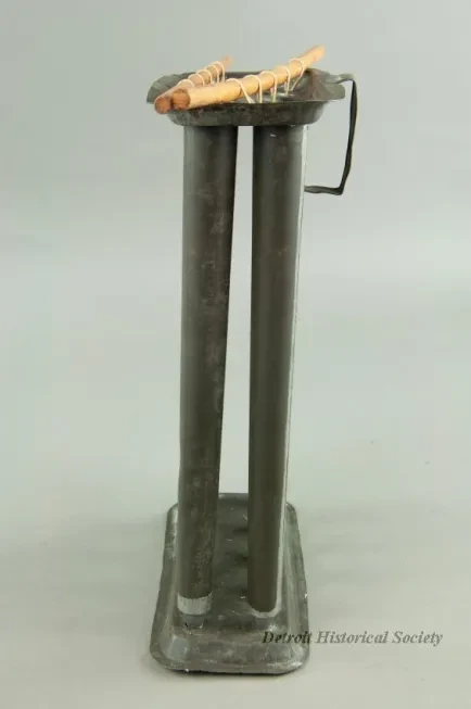 Mold, Candle