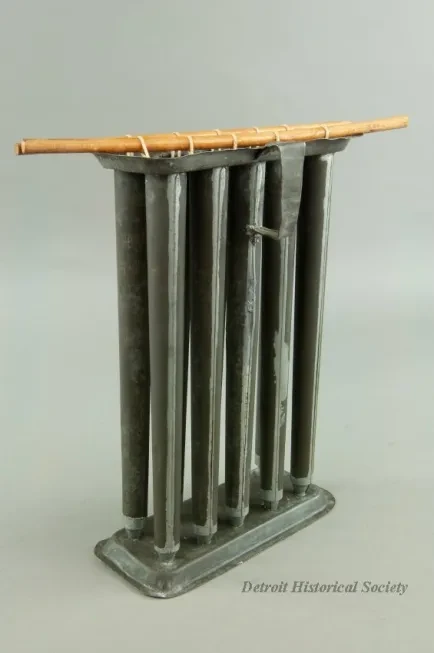 Mold, Candle