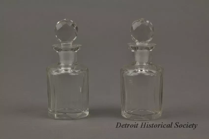 Case, Toilet Bottle