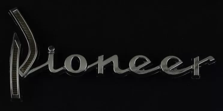 Emblem, Automotive