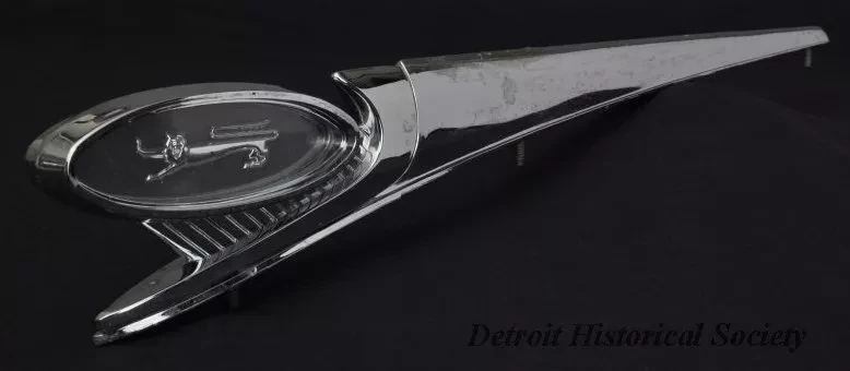 Emblem, Automotive