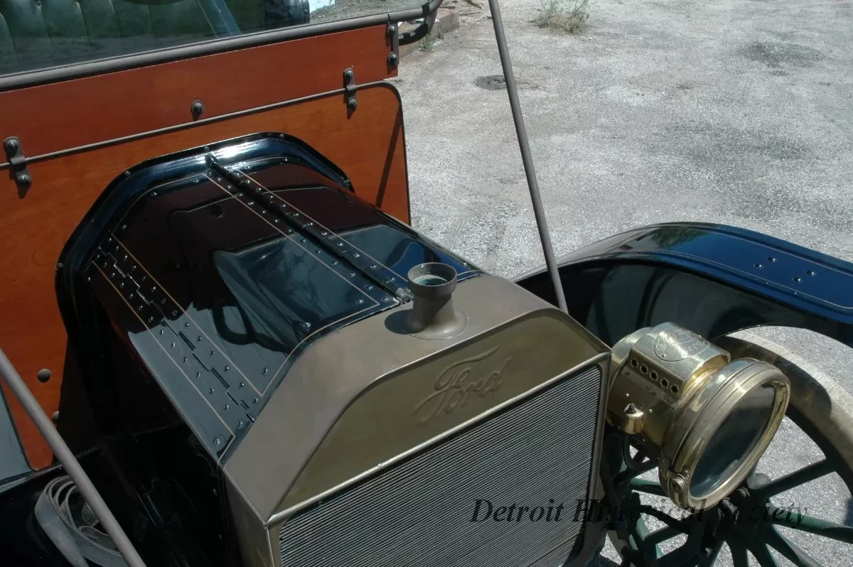 Automobile - 1911 Model T Ford Touring Car