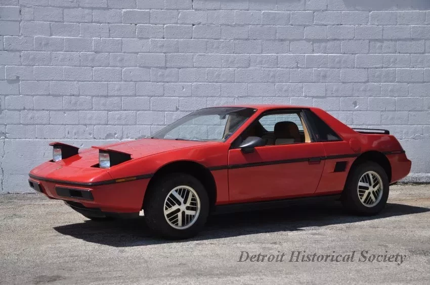 Automobile - 1984 Pontiac Fiero 2M4 2-Door Coupe