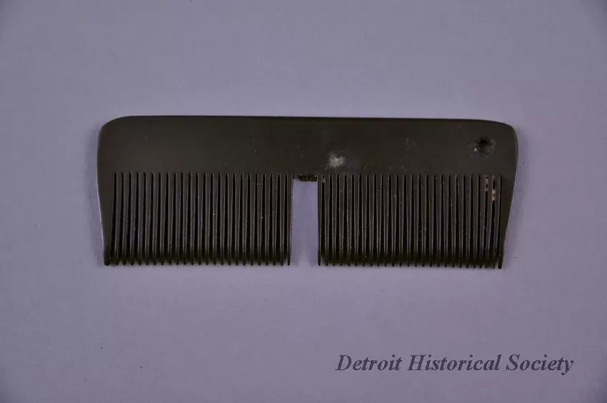 Comb