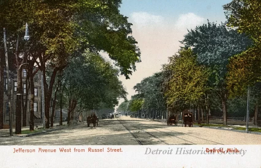 Postcard - Jefferson Avenue West From Russell Street. Detroit, Mich.