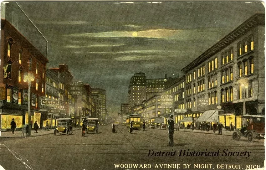 Postcard - Woodward Avenue By Night, Detroit, Mich.