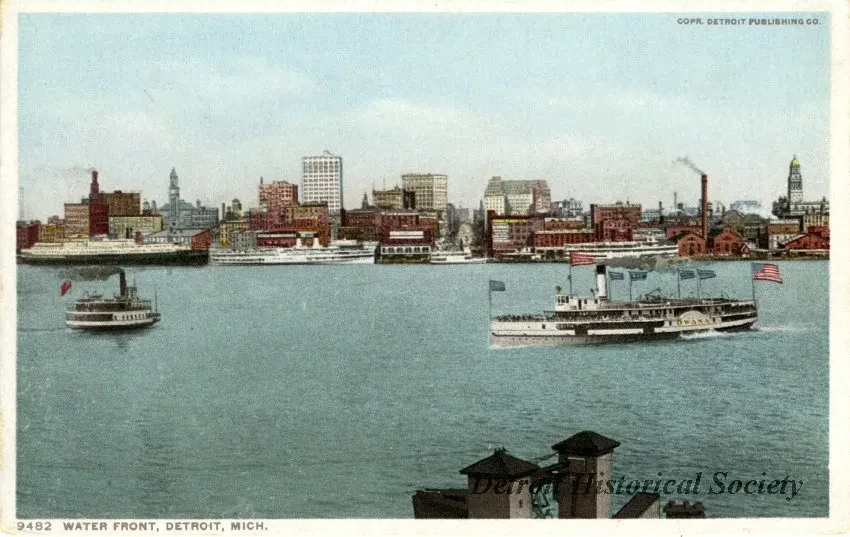 Postcard - 9482  Water Front, Detroit, Mich.