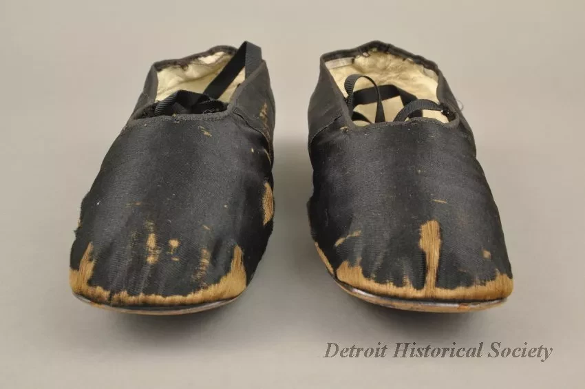 Shoe - Front