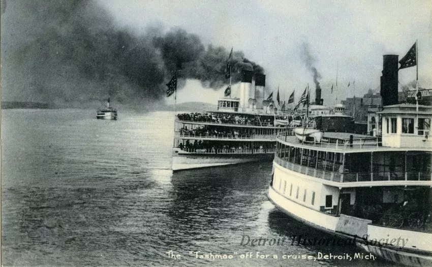 Postcard - The "Tashmoo" off for a cruise, Detroit, Mich.