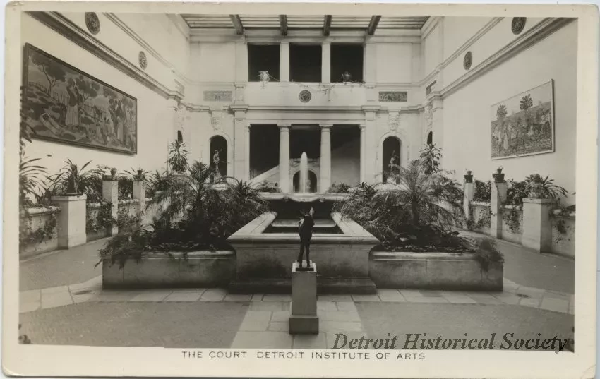 Postcard - The Court, Detroit Institute of Arts - The Court Detroit Institute of Arts