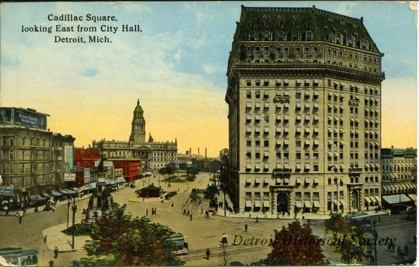 Postcard - Cadillac Square, looking east from City Hall, Detroit, Mich
