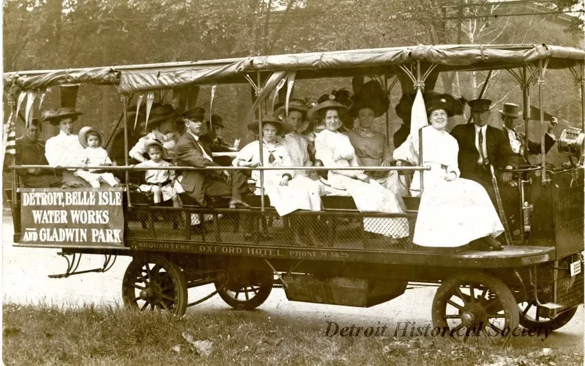 Postcard, Picture