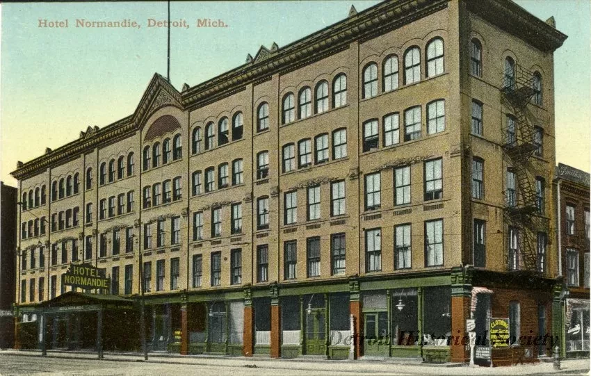 Postcard - Hotel Normandie, Detroit, Mich.