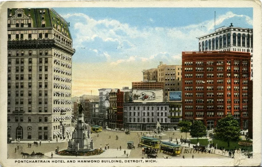 Postcard - Pontchartrain Hotel and Hammond Building, Detroit, Mich.