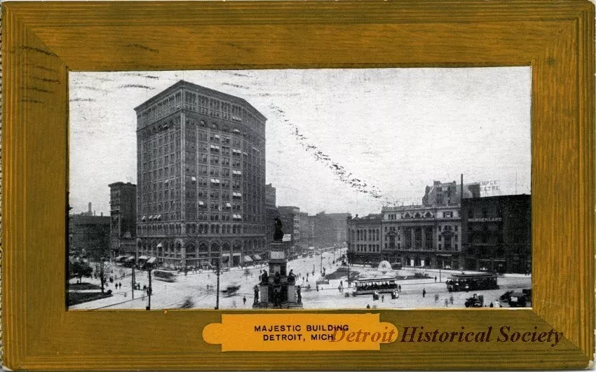 Postcard - Majestic Building, Detroit, Mich.