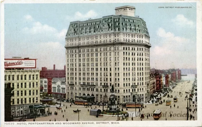 Postcard - Hotel Pontchartrain and Woodward Avenue, Detroit, Mich.