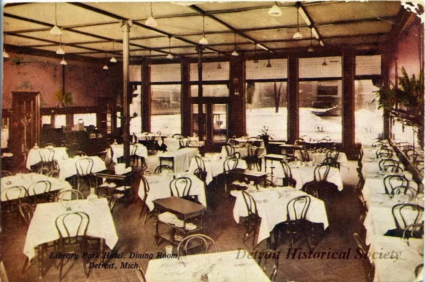 Postcard - Library Park Hotel, Dining Room, Detroit, Mich. - Library Park Hotel, Dining Room, Detroit, Mich.
