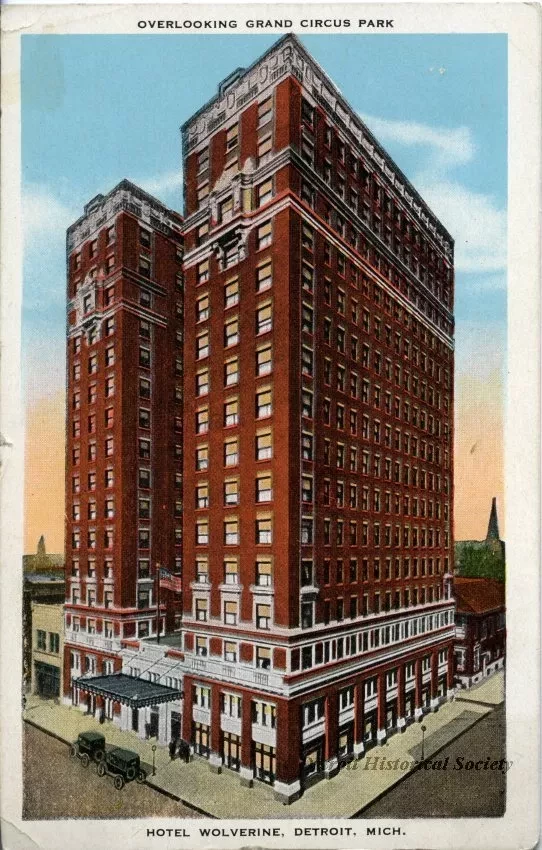 Postcard - Hotel Wolverine, Detroit Mich. Overlooking Grand Circus Park - Hotel Wolverine, Detroit, Mich.